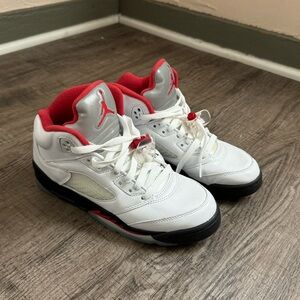 Air Jordan 5 Retro ‘Fire Red’ - 5Y